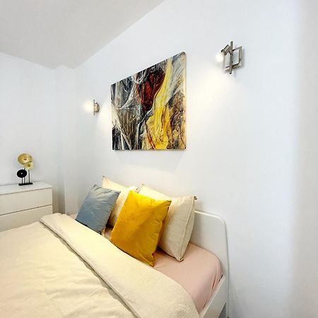 Alegro Studio Apartment Bukarest Exterior foto