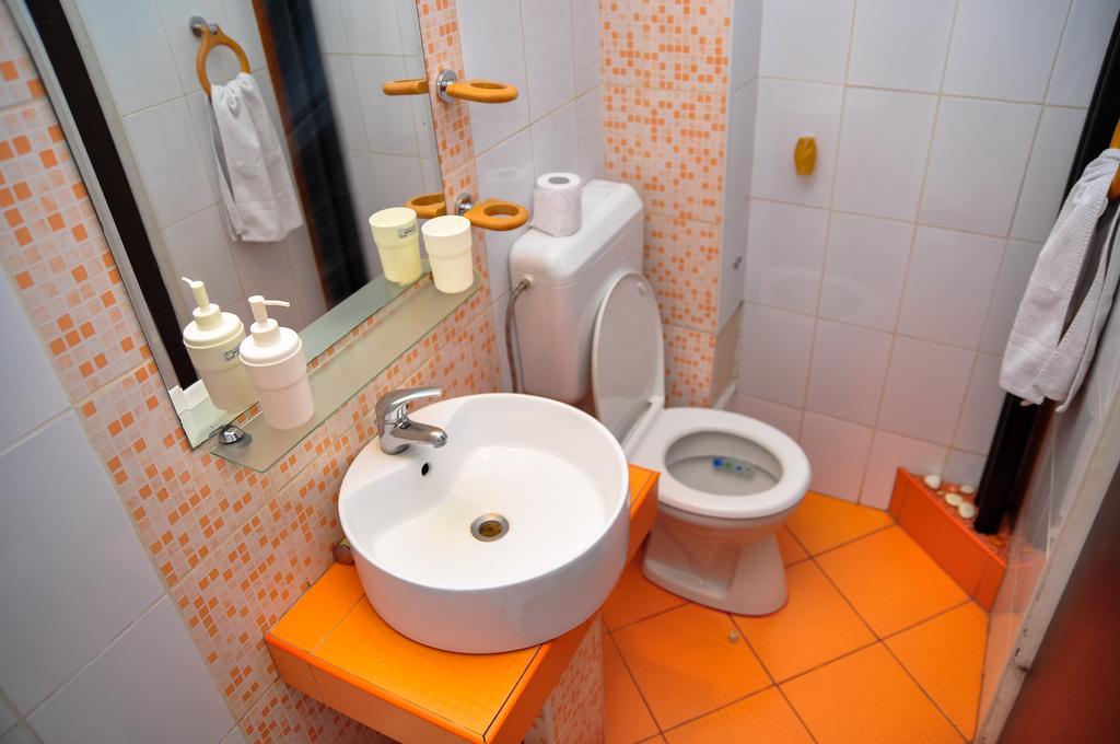Alegro Studio Apartment Bukarest Exterior foto